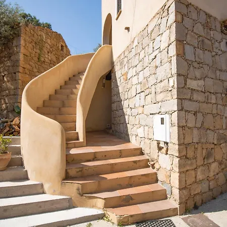 Villa Solsticia Albitreccia