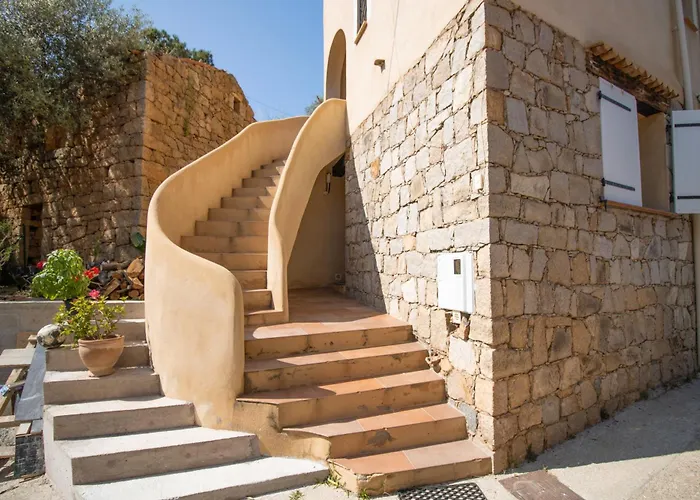 Villa Solsticia Albitreccia